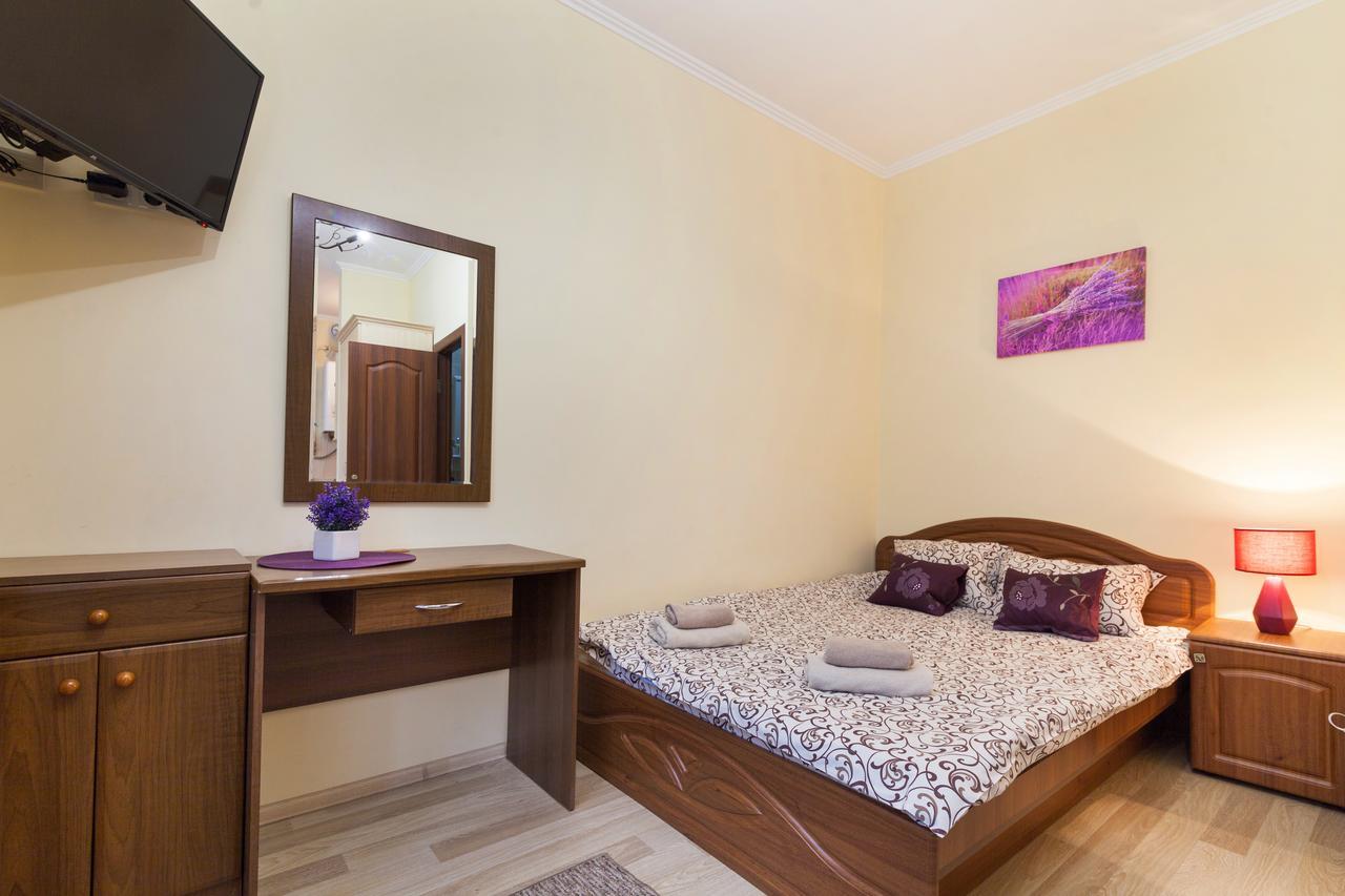 Apartment On Yana Zhizhky Lviv Exterior photo